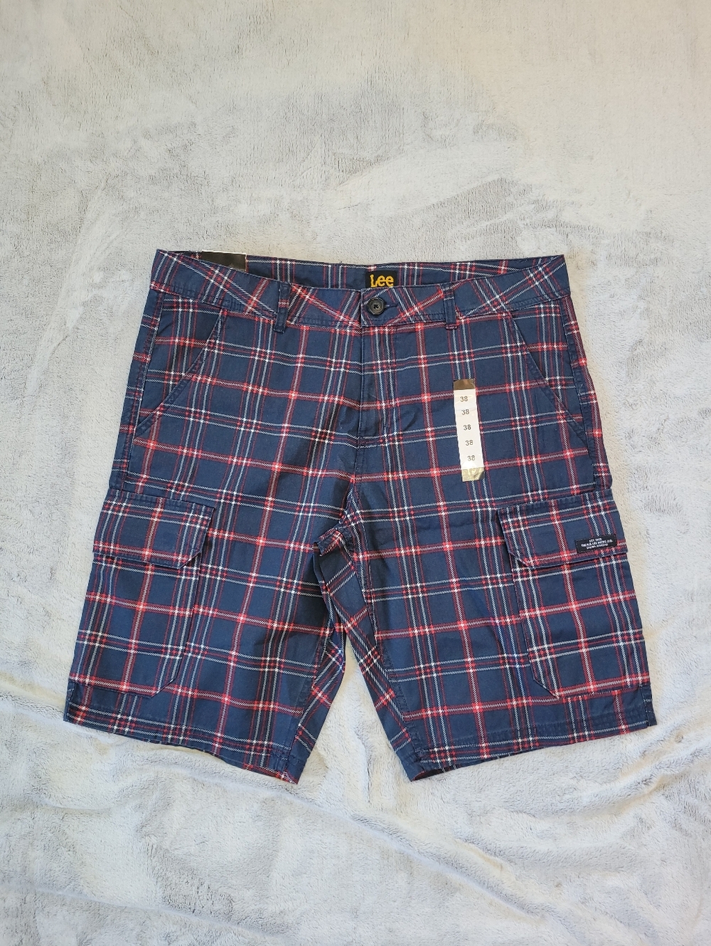 Lee Mens Size 37 Cargo Shorts Blue Red White Plaid Cotton Blend Casual Pockets